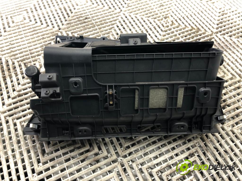 HYUNDAI VELOSTER (FS) 2011 - 2017    1.6 GDI 103 kW [140 KM] benzyna 2011 - 2017  Priehradka, kastlík spolujazdca  (Priehradka, kastlík)