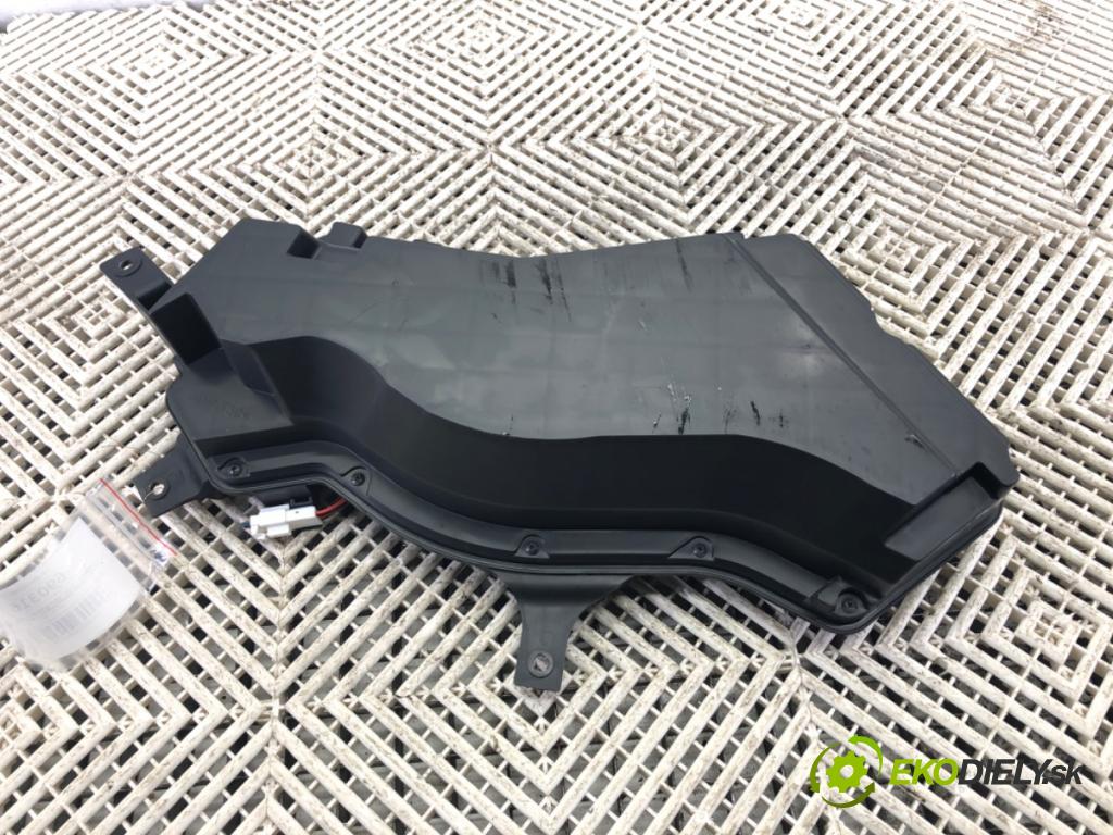 HYUNDAI VELOSTER (FS) 2011 - 2017    1.6 GDI 103 kW [140 KM] benzyna 2011 - 2017  subwoofer 96380-2V100 (Audio zariadenia)