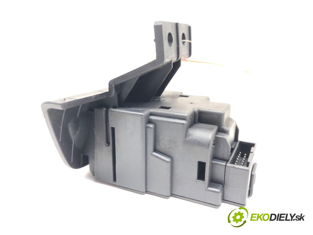 BMW 1 (E87) 2003 - 2013    118 d 90 kW [122 KM] olej napędowy 2004 - 2007  spinačka 6954717 (Spínacie skrinky a kľúče)