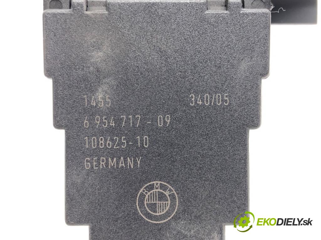 BMW 1 (E87) 2003 - 2013    118 d 90 kW [122 KM] olej napędowy 2004 - 2007  spinačka 6954717 (Spínacie skrinky a kľúče)