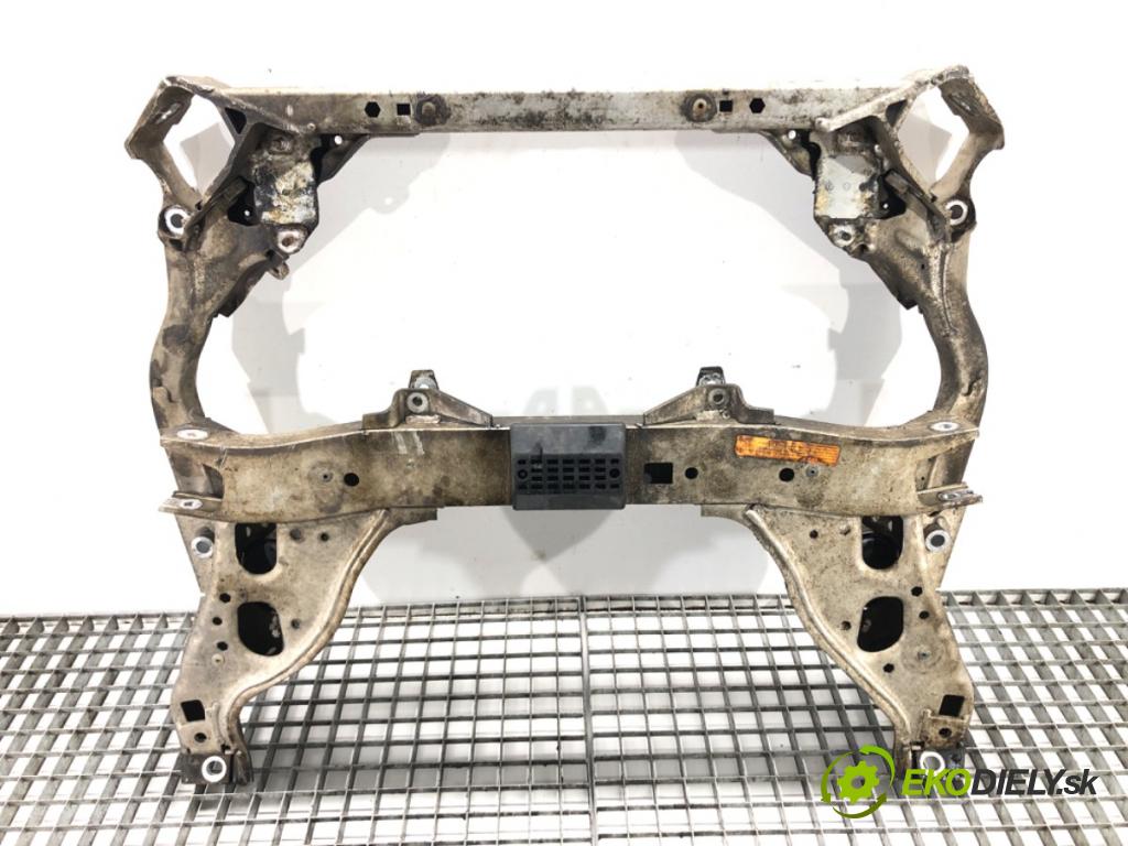 BMW 1 (E87) 2003 - 2013    118 d 90 kW [122 KM] olej napędowy 2004 - 2007  výztuha pod motor  (Výztuhy přední)