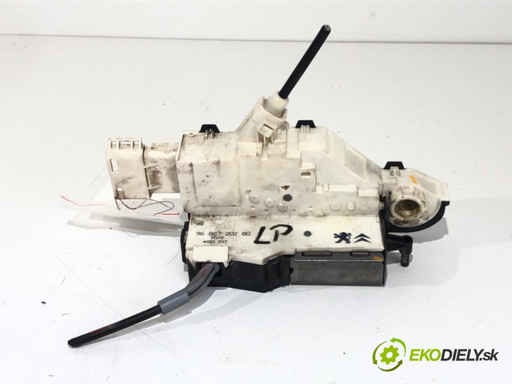 CITROEN C4 coupe (LA_) 2004 - 2013    1.6 HDi 66 kW [90 KM] olej napędowy 2004 - 2011  zámok dveře levý přední část 9686720280
