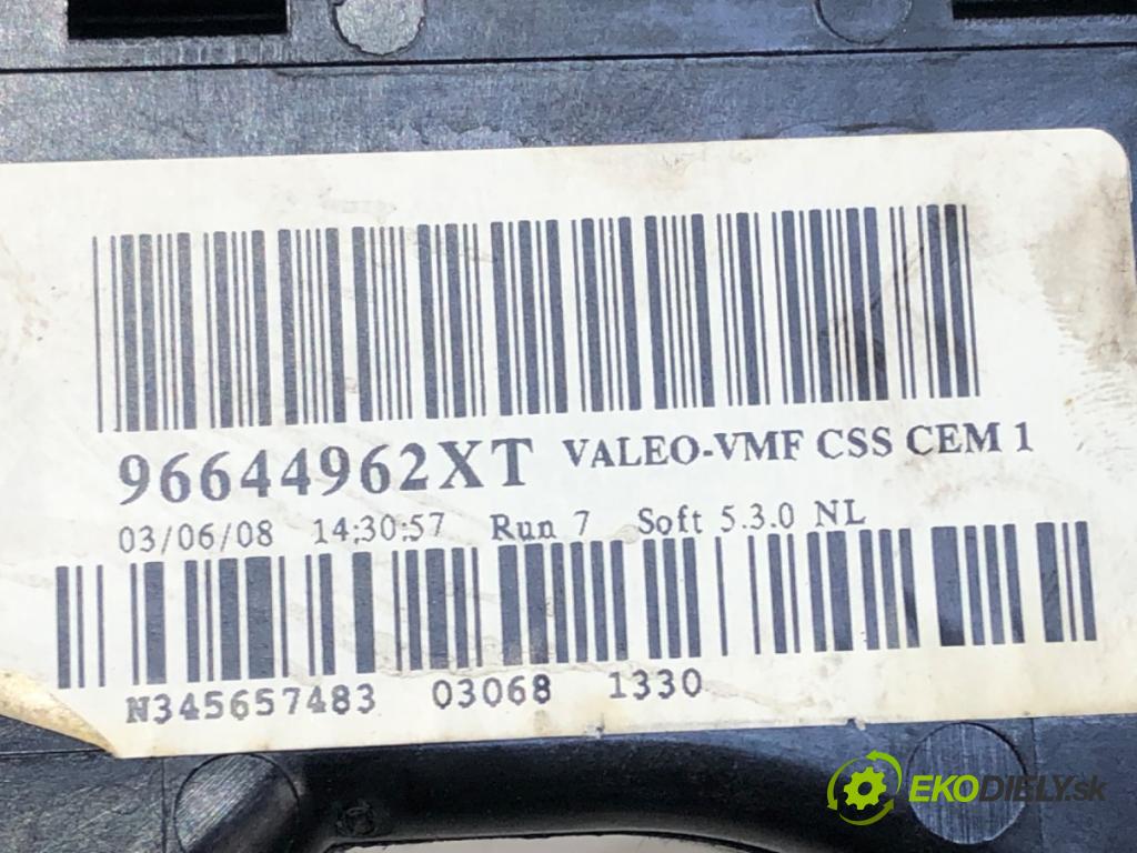 CITROEN C4 coupe (LA_) 2004 - 2013    1.6 HDi 66 kW [90 KM] olej napędowy 2004 - 2011  Prepínač kombinovaný 96644962XT (Prepínač/spínač/tlačidlo a ovládač kúrenia)
