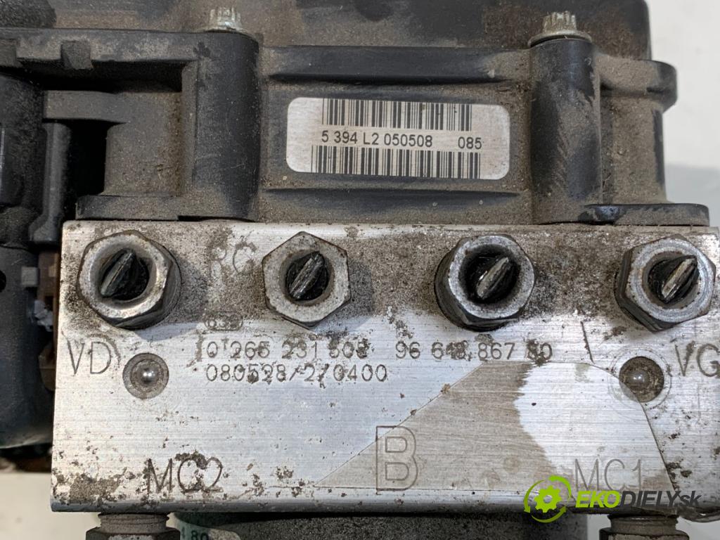 CITROEN C4 coupe (LA_) 2004 - 2013    1.6 HDi 66 kW [90 KM] olej napędowy 2004 - 2011  Pumpa ABS 9663345480 (Pumpa ABS)