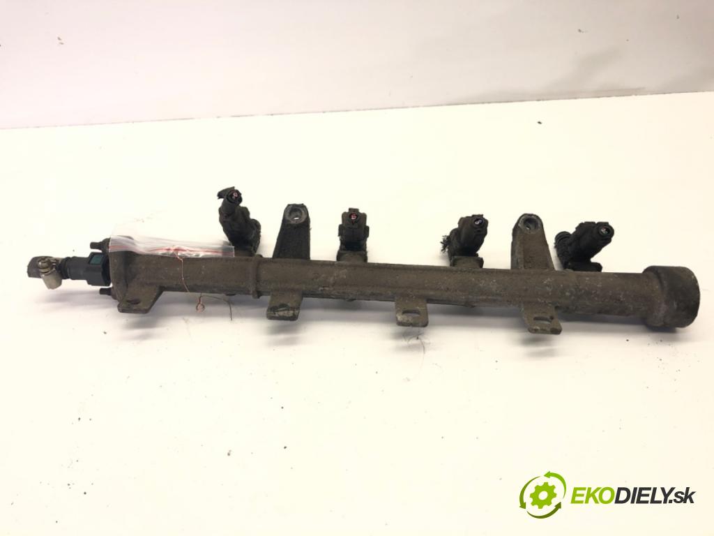 HYUNDAI GETZ (TB) 2001 - 2011    1.4 i 71 kW [97 KM] benzyna 2005 - 2010  Lišta vstrekovacia 9260930006 (Vstrekovacie lišty)