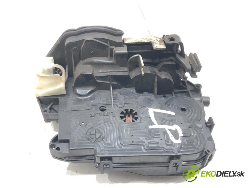 BMW X1 (E84) 2009 - 2015    sDrive 18 d 105 kW [143 KM] olej napędowy 2009 - 2015  zámok dveře levý přední část 7229471