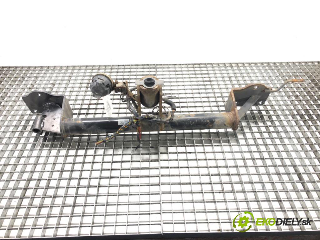 BMW X1 (E84) 2009 - 2015    sDrive 18 d 105 kW [143 KM] olej napędowy 2009 - 2015  Hák tažné zařízení  (Tažná zařízení)