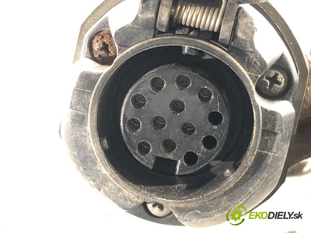 BMW X1 (E84) 2009 - 2015    sDrive 18 d 105 kW [143 KM] olej napędowy 2009 - 2015  Hák tažné zařízení  (Tažná zařízení)