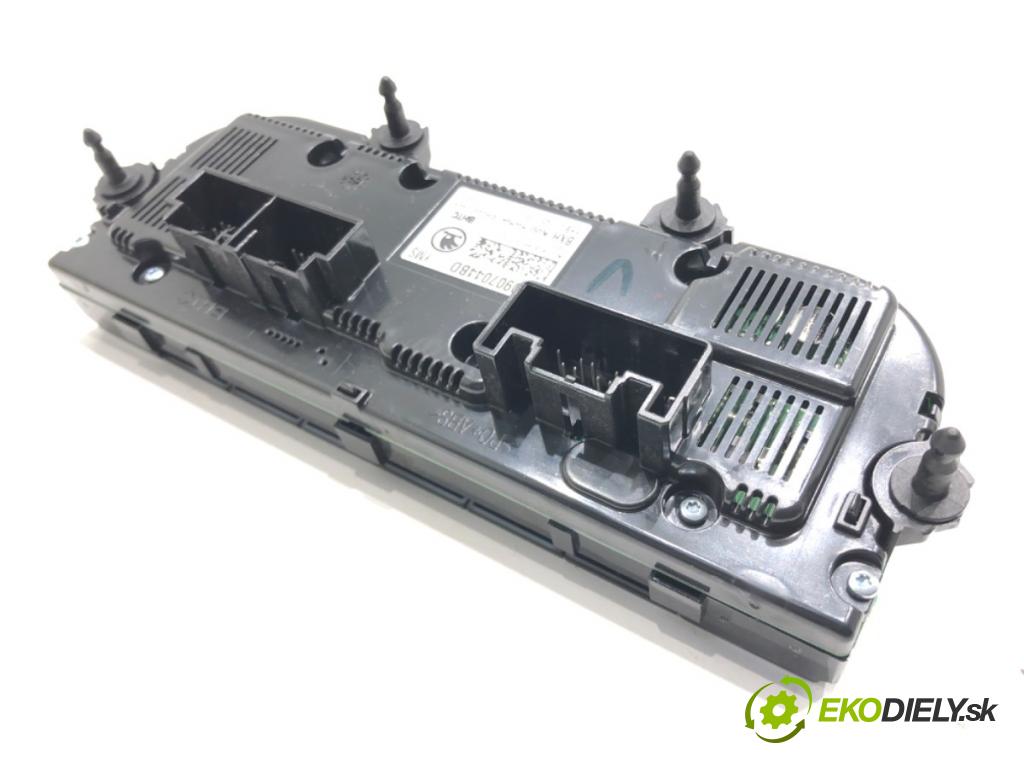 SKODA OCTAVIA III Combi (5E5, 5E6) 2012 - 2022    1.5 TSI 110 kW [150 KM] benzyna 2017 - 2022  Panel ovládania kúrenia 5E0907044BD (Prepínač/spínač/tlačidlo a ovládač kúrenia)