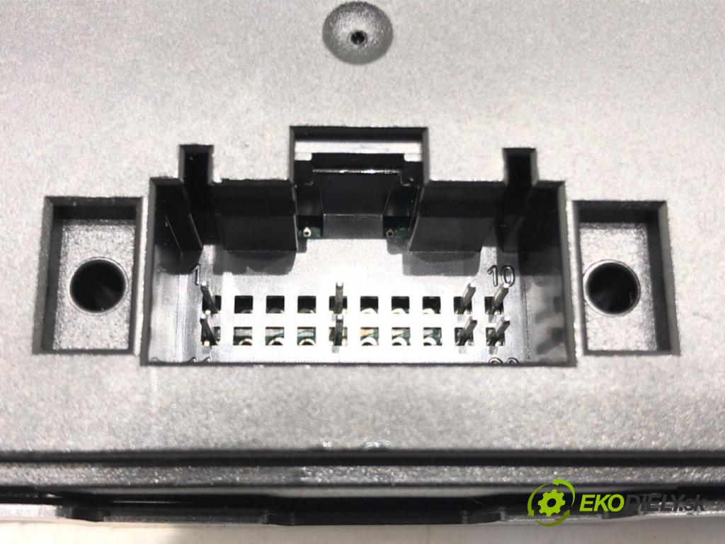 SKODA OCTAVIA III Combi (5E5, 5E6) 2012 - 2022    1.5 TSI 110 kW [150 KM] benzyna 2017 - 2022  Modul svetiel 3Q0907338E (Ostatné)