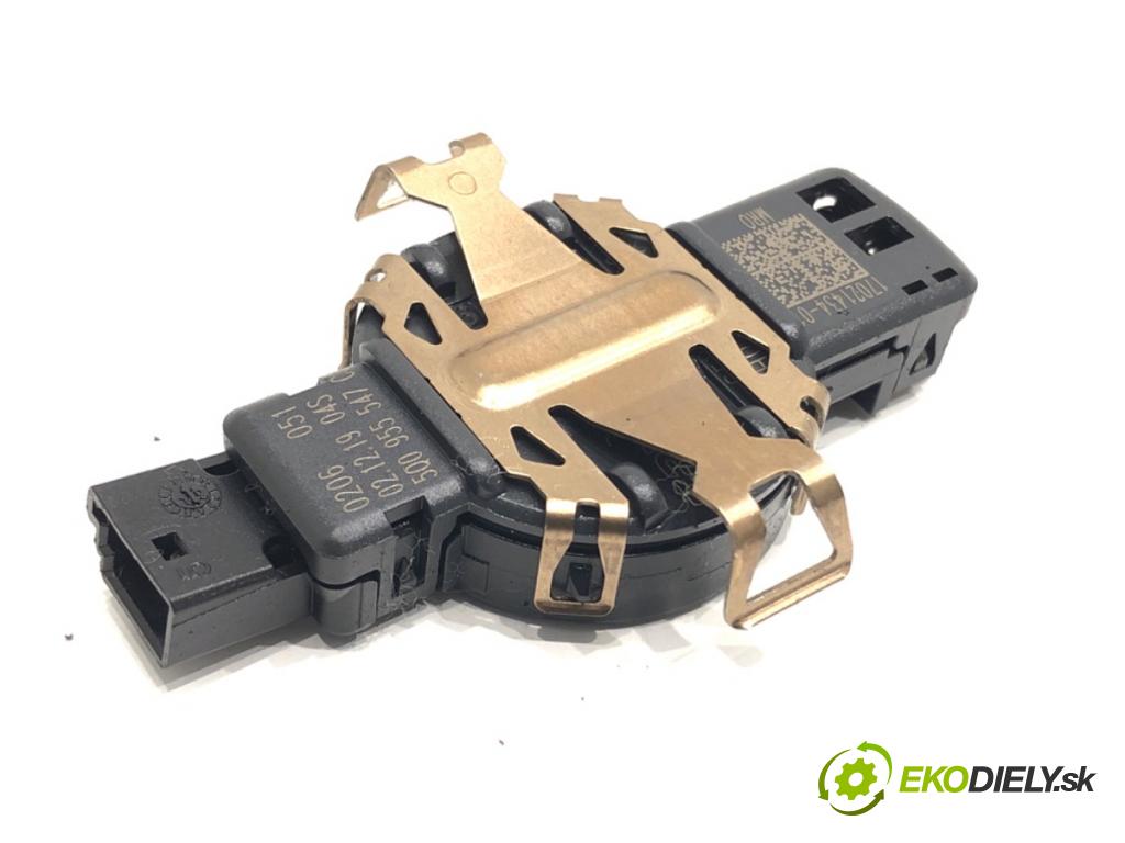 SKODA OCTAVIA III Combi (5E5, 5E6) 2012 - 2022    1.5 TSI 110 kW [150 KM] benzyna 2017 - 2022  Snímač dažďa 5Q0955547C (Snímač dažďa)