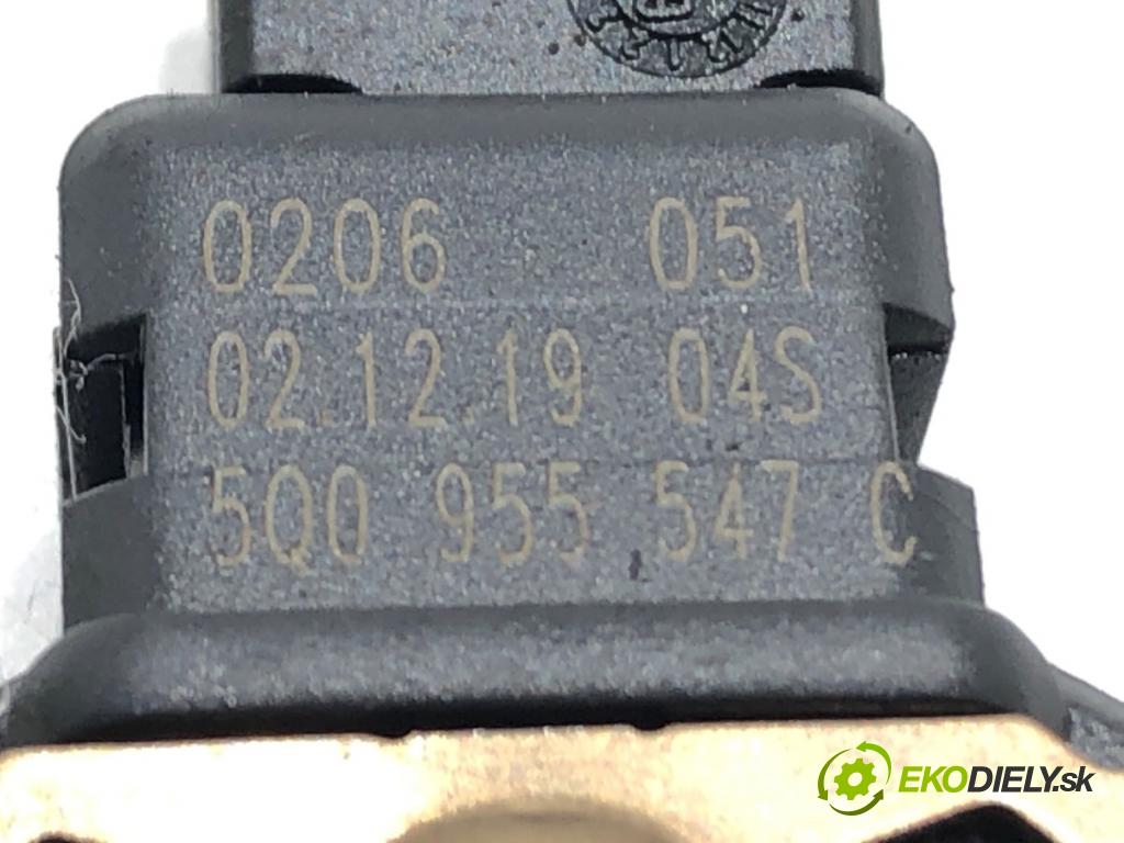 SKODA OCTAVIA III Combi (5E5, 5E6) 2012 - 2022    1.5 TSI 110 kW [150 KM] benzyna 2017 - 2022  Snímač dažďa 5Q0955547C (Snímač dažďa)