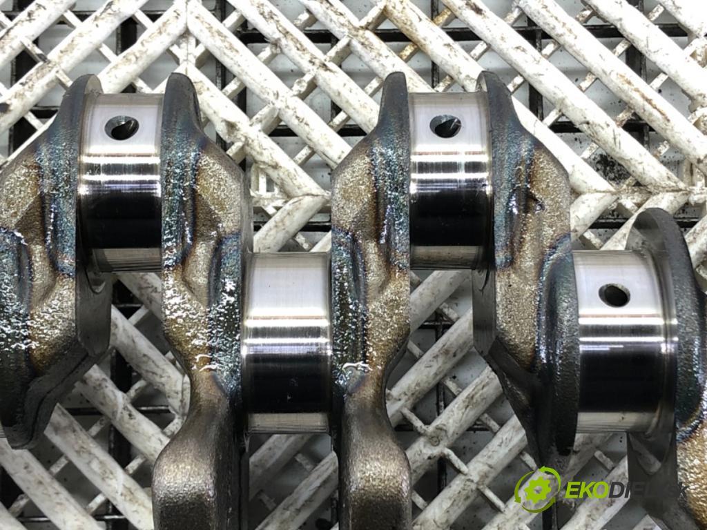 SKODA OCTAVIA III Combi (5E5, 5E6) 2012 - 2022    1.5 TSI 110 kW [150 KM] benzyna 2017 - 2022  Kardaň, hriadeľ KLIKA: DPC (Ostatné)