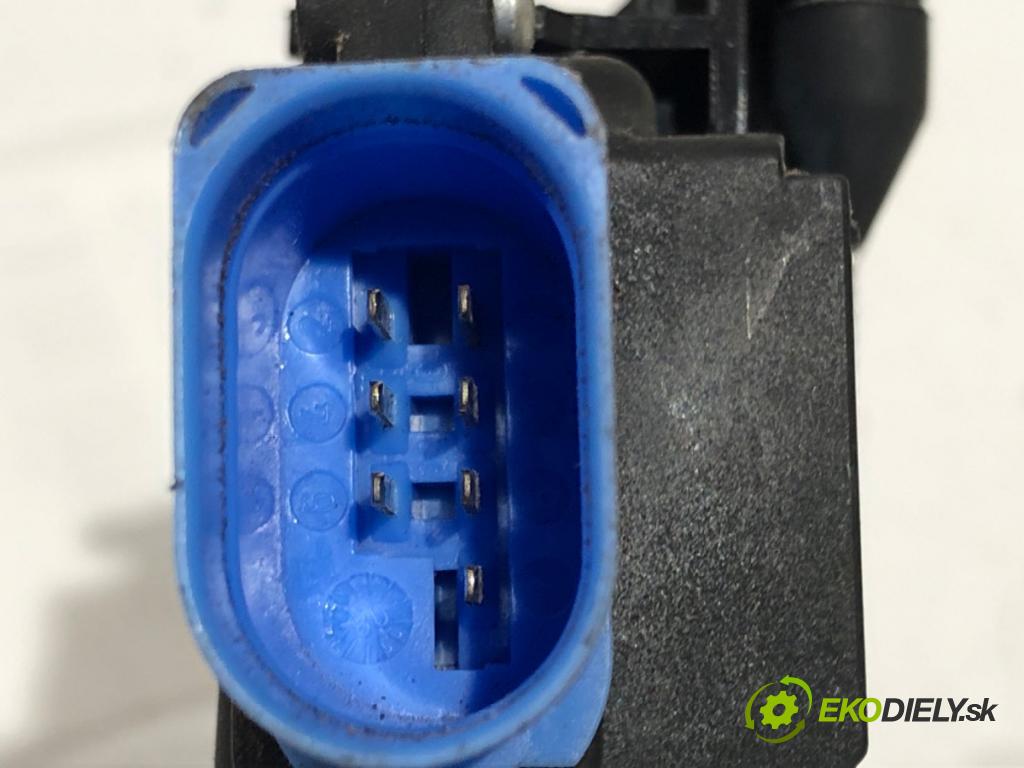 VW GOLF V (1K1) 2003 - 2010    1.9 TDI 77 kW [105 KM] olej napędowy 2003 - 2008  zámok dveře pravý zadní část 7L0839016D