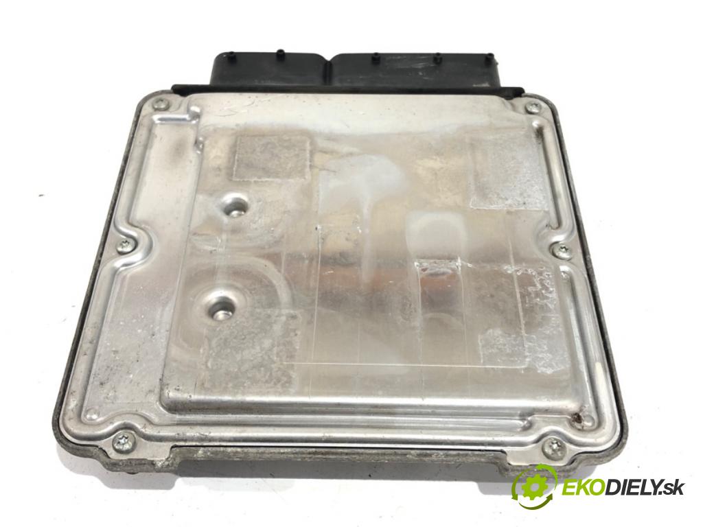 VW GOLF V (1K1) 2003 - 2010    1.9 TDI 77 kW [105 KM] olej napędowy 2003 - 2008  riadiaca jednotka Motor 03G906016CB 0281011900 (Riadiace jednotky)