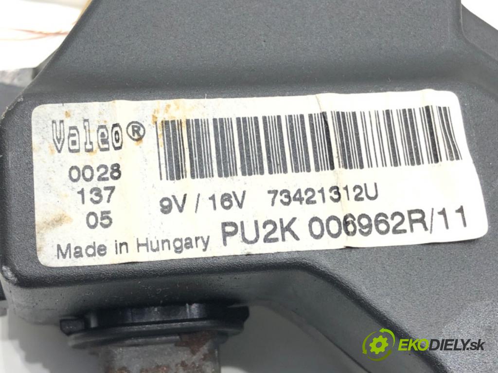 OPEL VECTRA C (Z02) 2002 - 2009    1.8 16V 90 kW [122 KM] benzyna 2002 - 2008  odpor rezistor topení vzduchu 73421312U (Odpory topení)