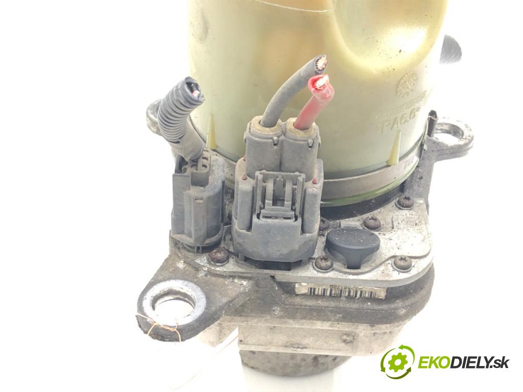 VOLVO V50 (545) 2003 - 2012    2.0 D 100 kW [136 KM] olej napędowy 2004 - 2010  Pumpa servočerpadlo  (Servočerpadlo, pumpa riadenia)