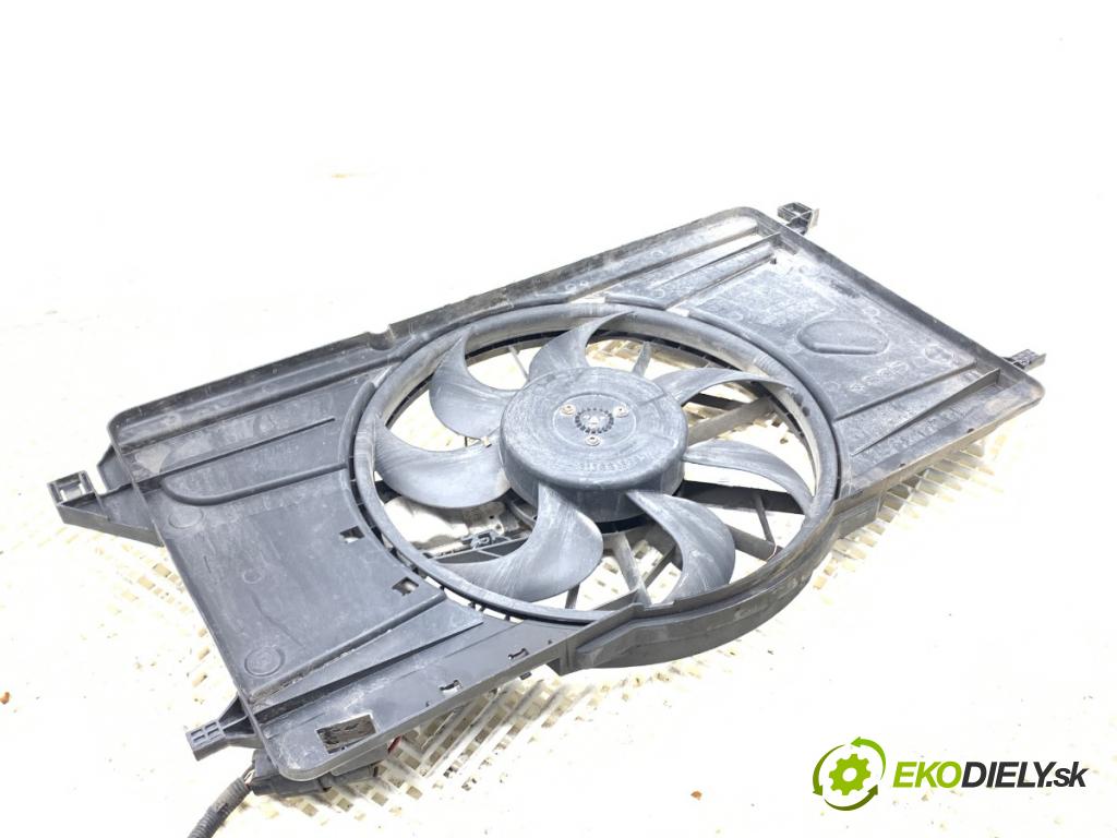 VOLVO V50 (545) 2003 - 2012    2.0 D 100 kW [136 KM] olej napędowy 2004 - 2010  ventilátor chladiče 0130303939 (Ventilátory)