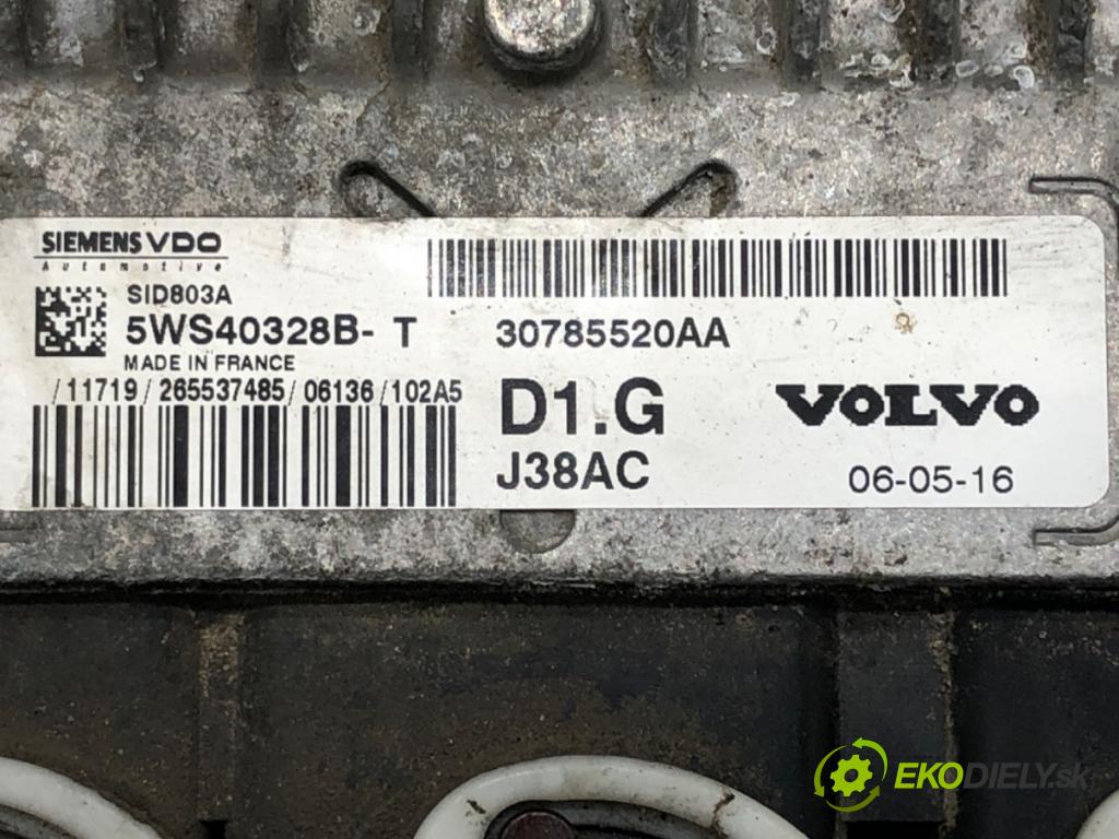 VOLVO V50 (545) 2003 - 2012    2.0 D 100 kW [136 KM] olej napędowy 2004 - 2010  riadiaca jednotka Motor 30785520AA (Riadiaca jednotka)