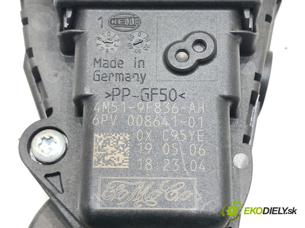 VOLVO V50 (545) 2003 - 2012    2.0 D 100 kW [136 KM] olej napędowy 2004 - 2010  Potenciometer plynu 4M51-9F836-AH (Pedál)