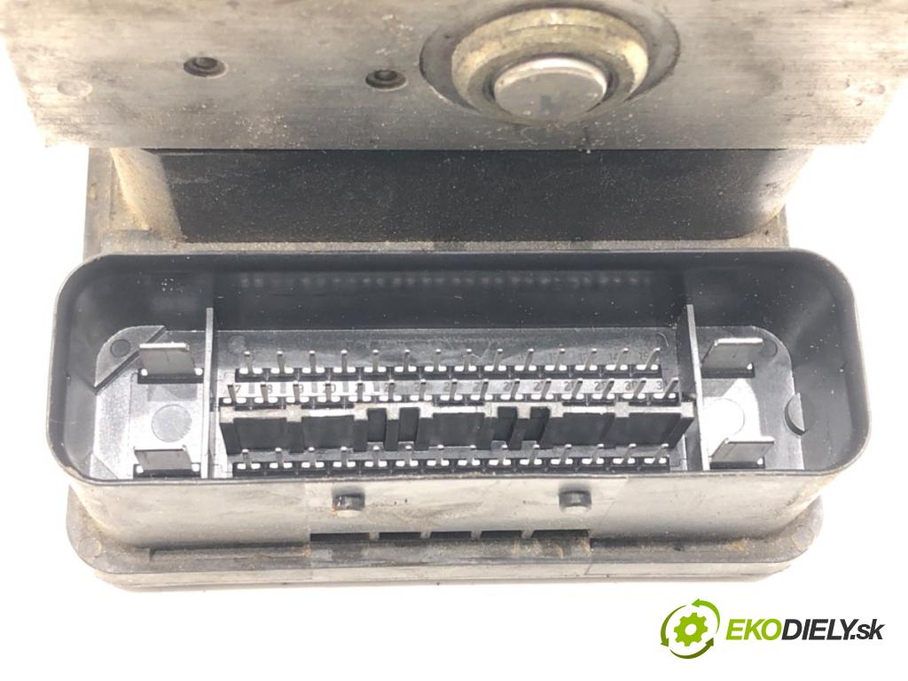 VOLVO V50 (545) 2003 - 2012    2.0 D 100 kW [136 KM] olej napędowy 2004 - 2010  Pumpa ABS 30742654 (Pumpa ABS)