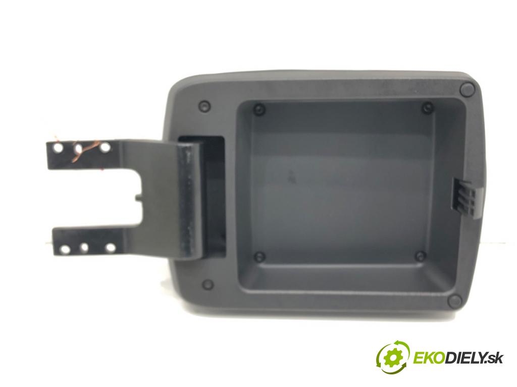 VOLVO V50 (545) 2003 - 2012    2.0 D 100 kW [136 KM] olej napędowy 2004 - 2010  Lakťová opierka  (Lakťová opierka)