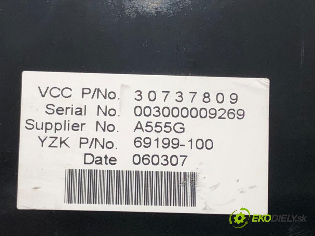 VOLVO V50 (545) 2003 - 2012    2.0 D 100 kW [136 KM] olej napędowy 2004 - 2010  Dislpej 30737809 (Prístrojová doska, displej)