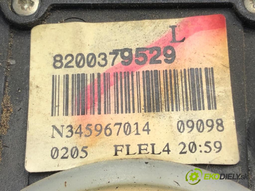 RENAULT KANGOO (KC0/1_) 1997 - 2022    1.5 dCi 50 kW [68 KM] olej napędowy 2005 - 2022  Prepínač kombinovaný 8200379529 (Prepínač/spínač/tlačidlo a ovládač kúrenia)