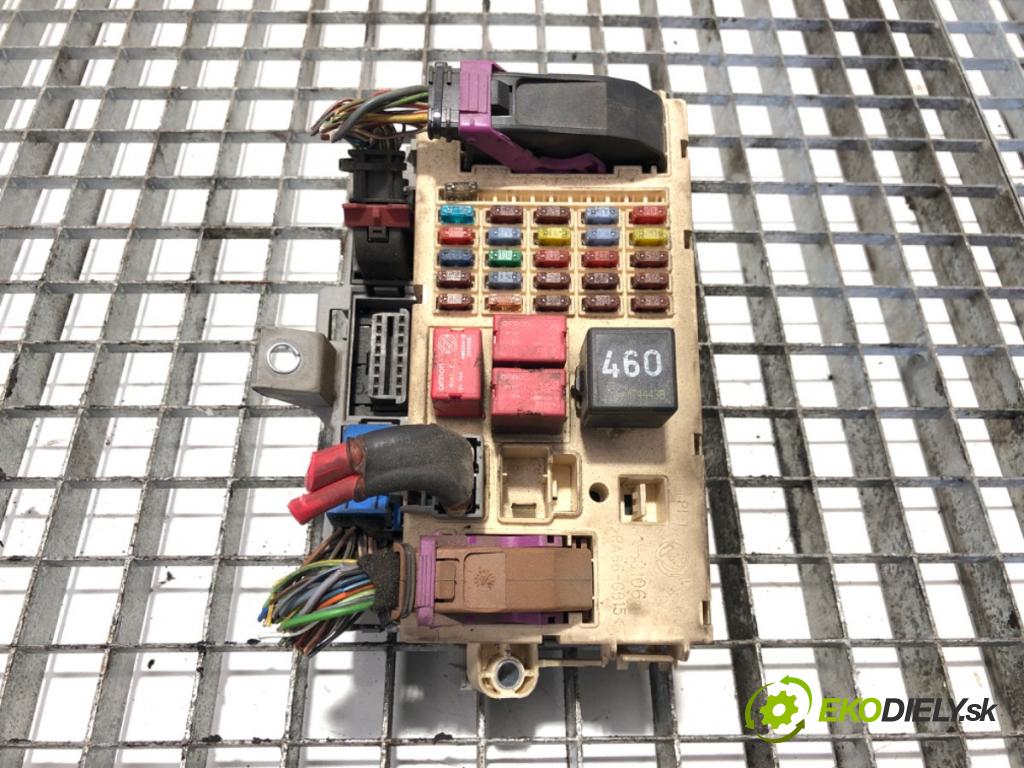 CITROEN JUMPER Autobus 2006 - 2022    2.2 HDi 120 88 kW [120 KM] olej napędowy 2006 - 2022  skříňka poistková  (Pojistkové skříňky)