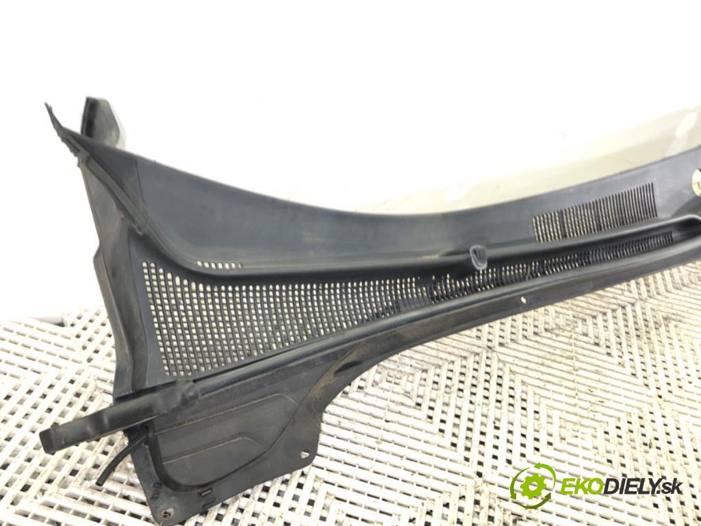 HYUNDAI i30 (PDE, PD, PDEN) 2016 - 2022    1.4 MPI 74 kW [100 KM] benzyna 2016 - 2022  Torpédo, plast pod čelné okno 86151-64000 (Torpédo)