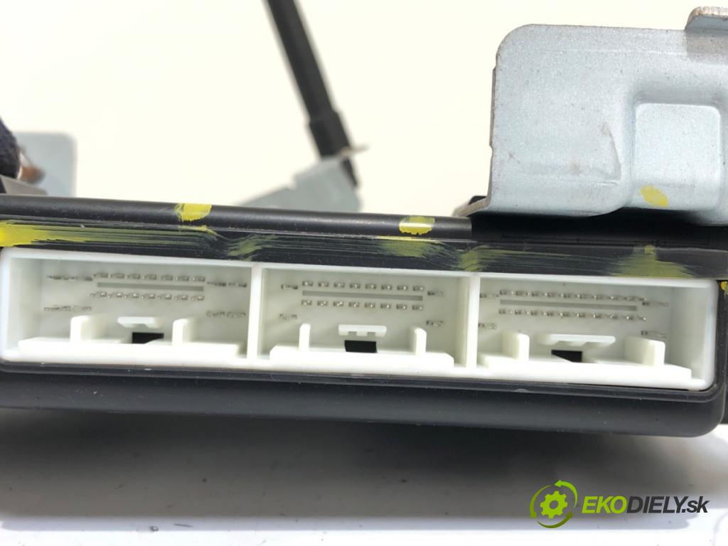 HYUNDAI i30 (PDE, PD, PDEN) 2016 - 2022    1.4 MPI 74 kW [100 KM] benzyna 2016 - 2022  Modul BCM 95400-G4020 (Ostatné)