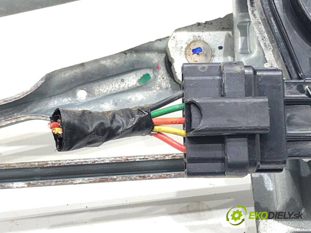 HYUNDAI i30 (PDE, PD, PDEN) 2016 - 2022    1.4 MPI 74 kW [100 KM] benzyna 2016 - 2022  Mechanizmus stieračov predný  (Motorček stieračov predné)