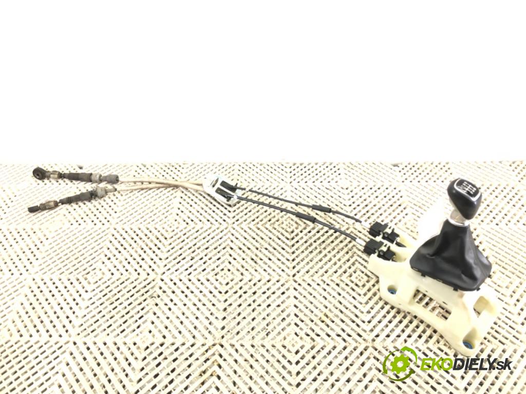 HYUNDAI i30 (PDE, PD, PDEN) 2016 - 2022    1.4 MPI 74 kW [100 KM] benzyna 2016 - 2022  Kulisa  (Rýchlostná páka (kulisa))