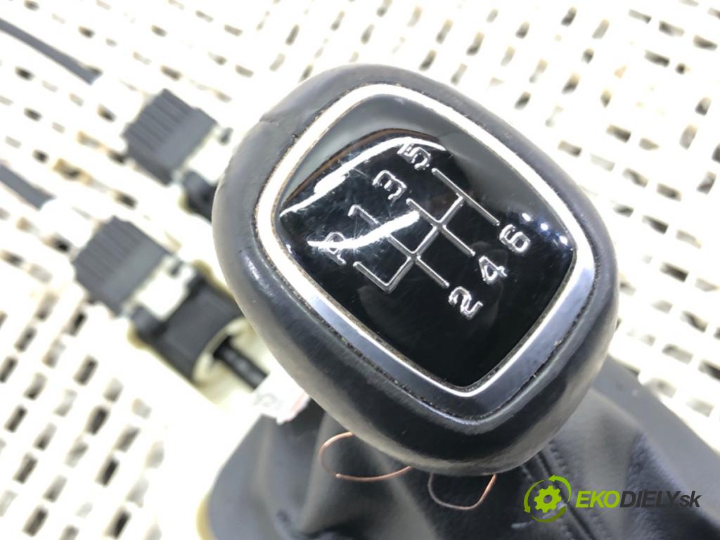 HYUNDAI i30 (PDE, PD, PDEN) 2016 - 2022    1.4 MPI 74 kW [100 KM] benzyna 2016 - 2022  Kulisa  (Rýchlostná páka (kulisa))