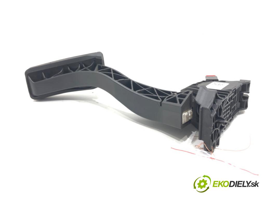 VW PASSAT B8 (3G2, CB2) 2014 - 2022    1.8 TSI 132 kW [180 KM] benzyna 2015 - 2022  Potenciometer plynu 5Q1723503H (Pedál)