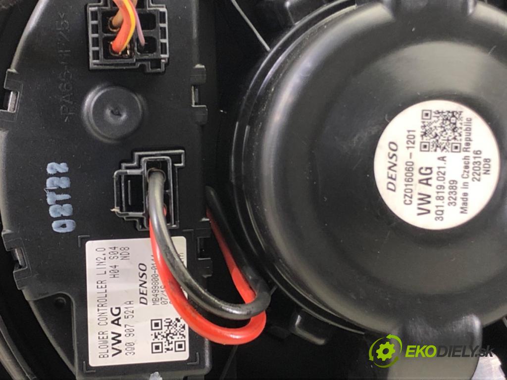 VW PASSAT B8 (3G2, CB2) 2014 - 2022    1.8 TSI 132 kW [180 KM] benzyna 2015 - 2022  Výhrevné teleso, radiátor kúrenia komplet KOMBAJN 3Q1820005AQ (Radiátor kúrenia)