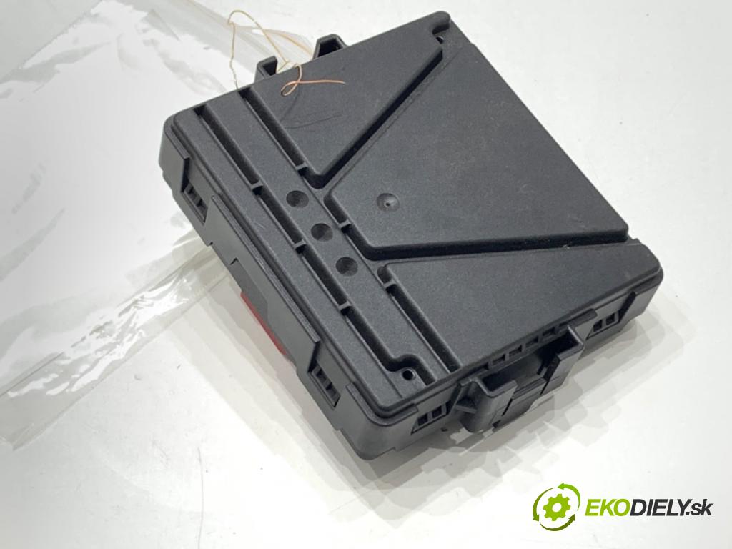 VW PASSAT B8 (3G2, CB2) 2014 - 2022    1.8 TSI 132 kW [180 KM] benzyna 2015 - 2022  Modul svetiel 5Q0907530AJ (Ostatné)