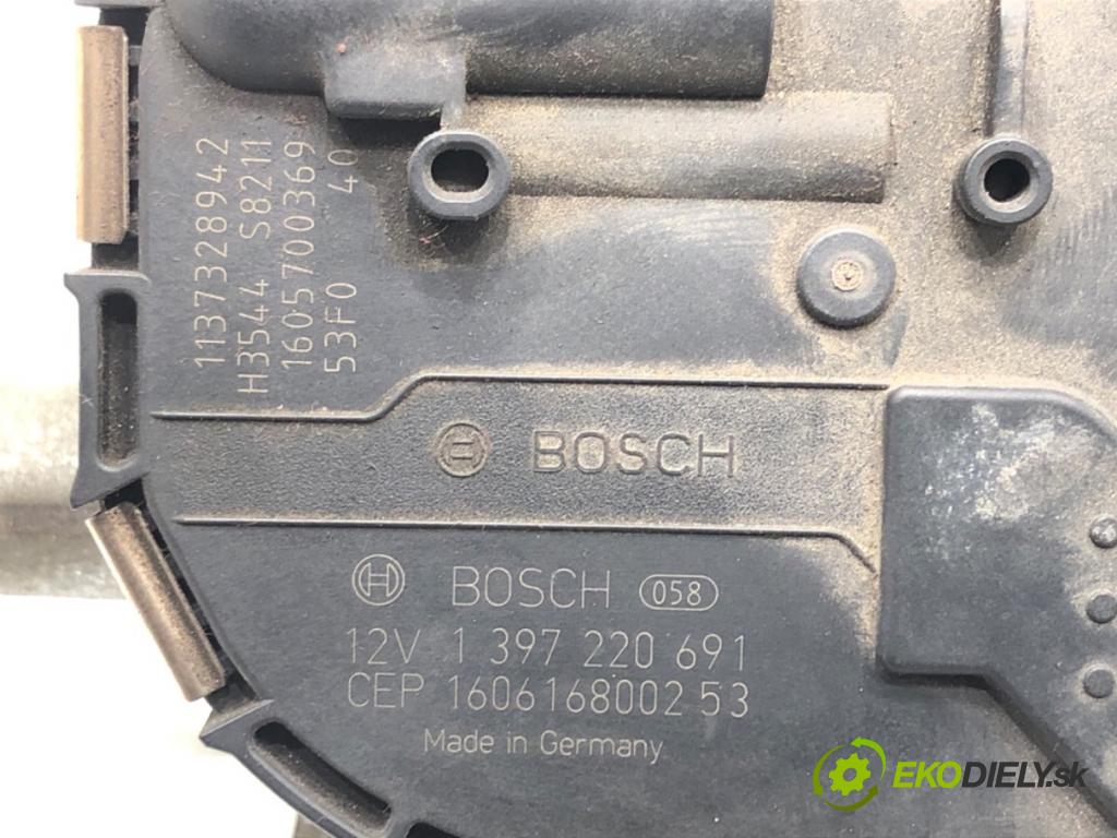 VW PASSAT B8 (3G2, CB2) 2014 - 2022    1.8 TSI 132 kW [180 KM] benzyna 2015 - 2022  Mechanizmus stieračov predný 3G1955119A (Motorček stieračov predné)