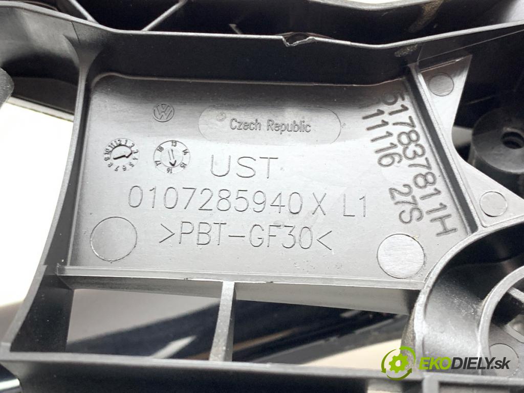 VW PASSAT B8 sedan 2016 132 kW 1.8 TSI 1798 Kľučka vonkajšia ľavy predný