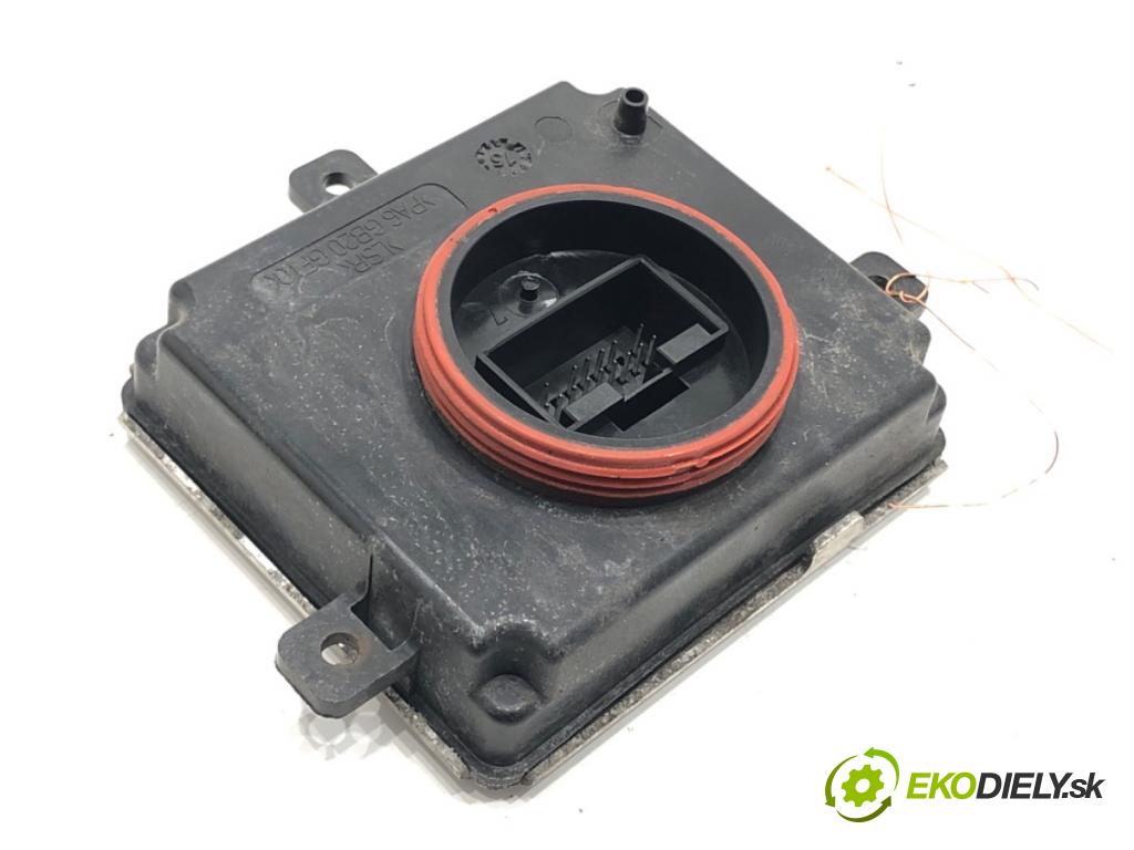 VW PASSAT B8 (3G2, CB2) 2014 - 2022    1.8 TSI 132 kW [180 KM] benzyna 2015 - 2022  Menič XENON 4G0907697F (Riadiaca jednotka xenónu)