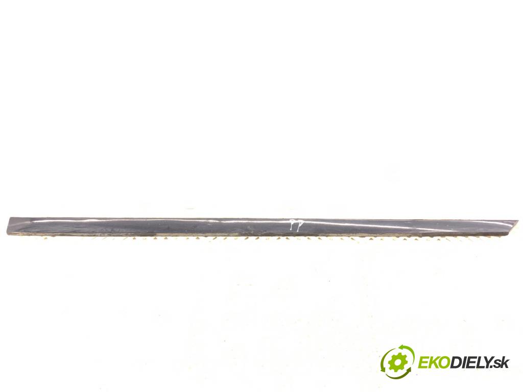 VW PASSAT B8 sedan 2016 132 kW 1.8 TSI 1798 Lišta Dvere pravy predný 3G0854940E