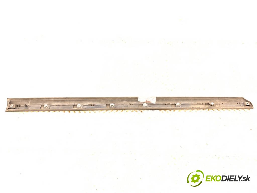 VW PASSAT B8 sedan 2016 132 kW 1.8 TSI 1798 Lišta Dvere pravy predný 3G0854940E