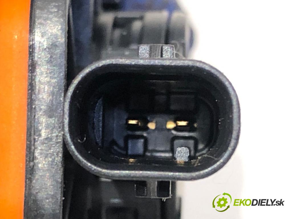 HYUNDAI i30 (PDE, PD, PDEN) 2016 - 2022    1.4 MPI 74 kW [100 KM] benzyna 2016 - 2022  Snímač nárazu 95920-G3100 (Snímač nárazu)