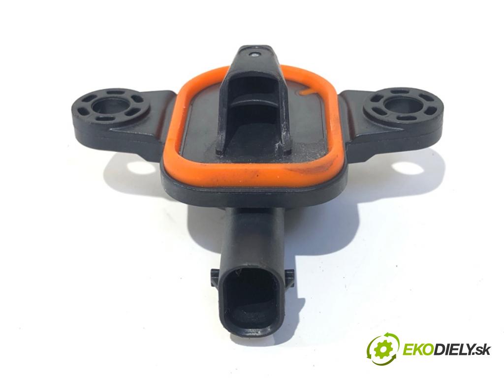 HYUNDAI i30 (PDE, PD, PDEN) 2016 - 2022    1.4 MPI 74 kW [100 KM] benzyna 2016 - 2022  Snímač nárazu 95920-G3100 (Snímač nárazu)