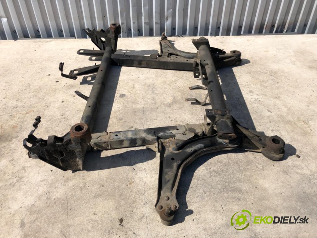 MERCEDES-BENZ VITO Autobus (W638) 1996 - 2003    110 TD 2.3 (638.174) 72 kW [98 KM] olej napędowy 1996 - 2003  výztuha pod motor  (Výztuhy přední)