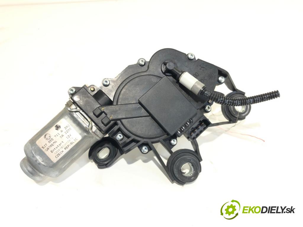 SKODA ROOMSTER (5J7) 2006 - 2015    1.6 TDI 77 kW [105 KM] olej napędowy 2010 - 2015  motor stěračů zadní část 5J7955711A