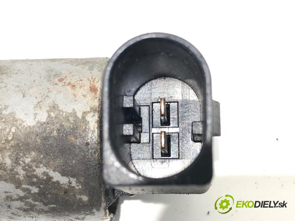 SKODA ROOMSTER (5J7) 2006 - 2015    1.6 TDI 77 kW [105 KM] olej napędowy 2010 - 2015  Regulátor tlaku paliva 21150447 (Ostatné)