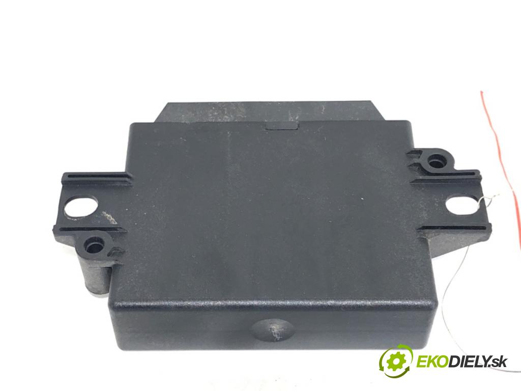 SKODA ROOMSTER (5J7) 2006 - 2015    1.6 TDI 77 kW [105 KM] olej napędowy 2010 - 2015  Modul PDC 5J0919475 (Ostatné)