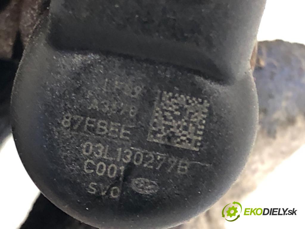 SKODA ROOMSTER (5J7) 2006 - 2015    1.6 TDI 77 kW [105 KM] olej napędowy 2010 - 2015  vstrekovač 03L130277B (Vstrekovače)