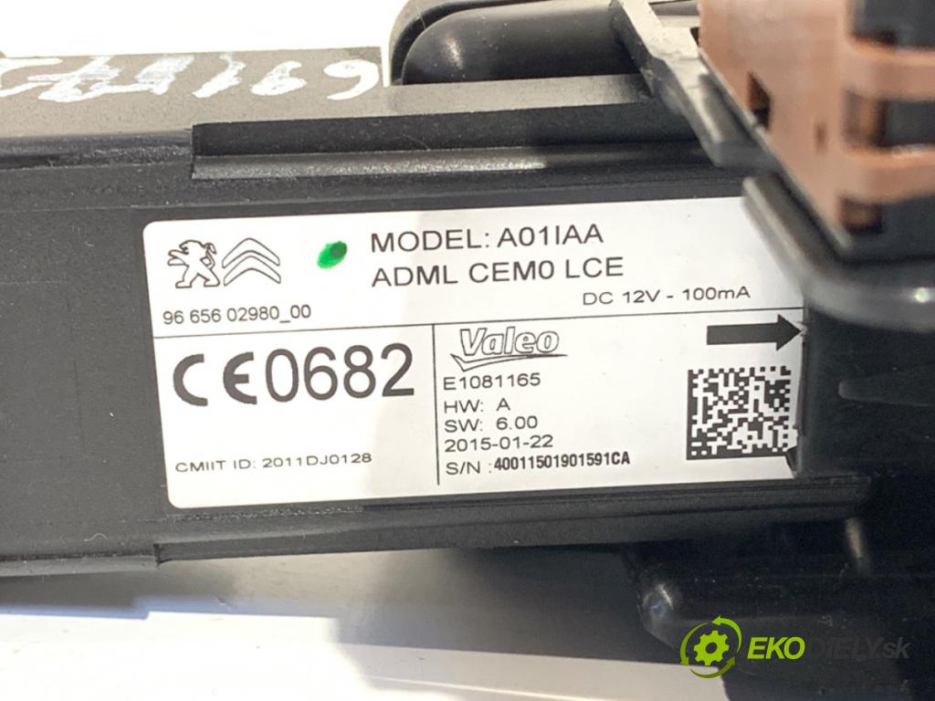 PEUGEOT 508 I (8D_) 2010 - 2018    1.6 HDi 84 kW [115 KM] olej napędowy 2012 - 2018  spinačka 9665602980 (Spínacia skrinka a kľúč)